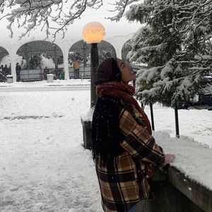 Meet your Posher, Nanichi